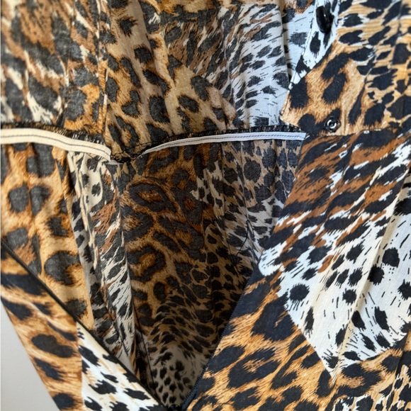 Vintage Short Sleeve Animal Print Jumpsuit by Caron of Chicago size Small/Medium - Picture 11 of 13